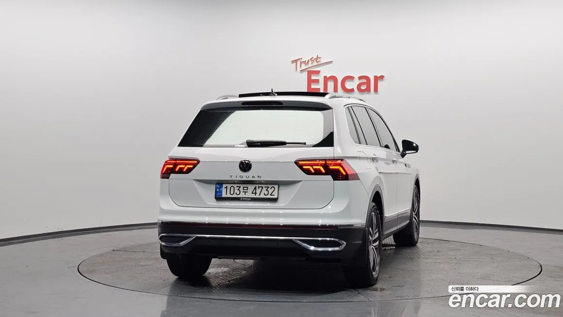 Volkswagen Tiguan — фото 4