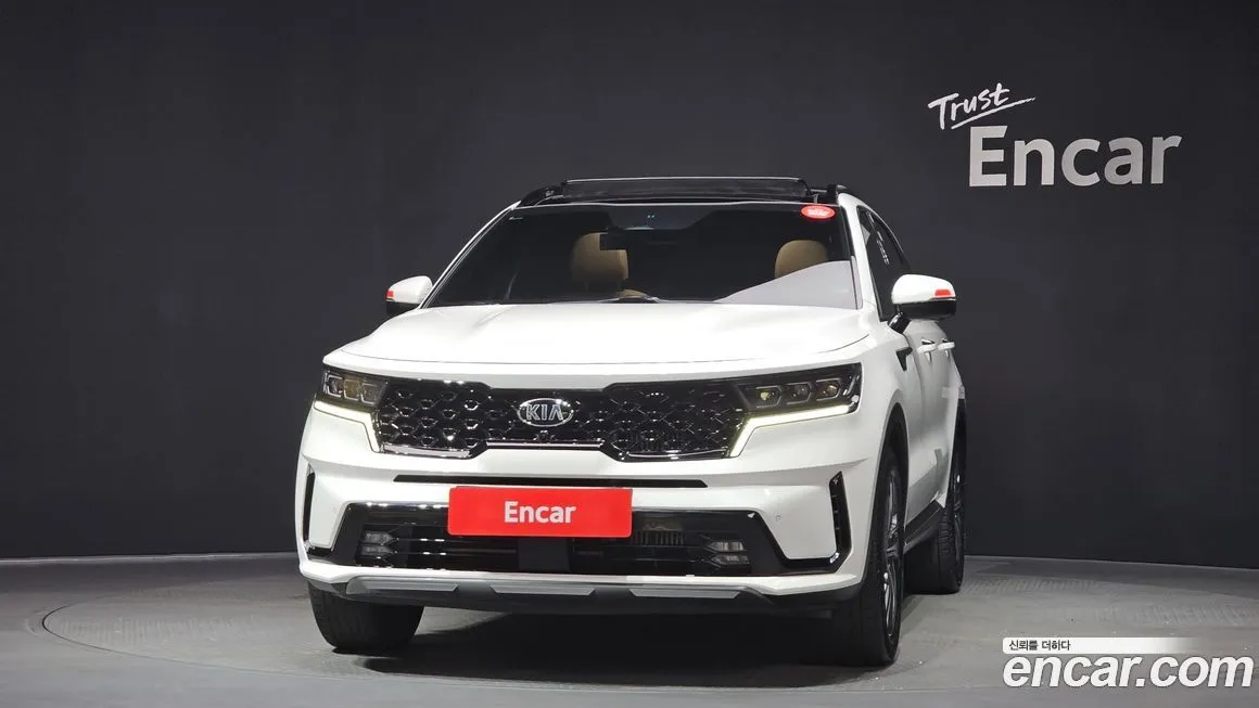 Kia Sorento — фото 8