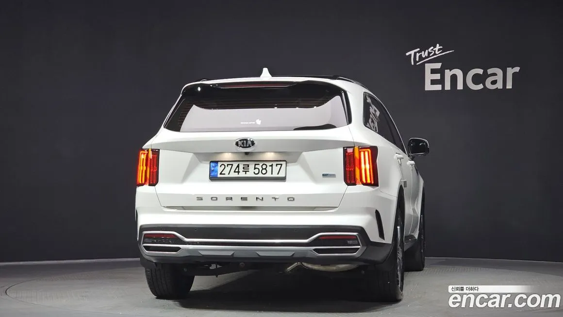 Kia Sorento — фото 10