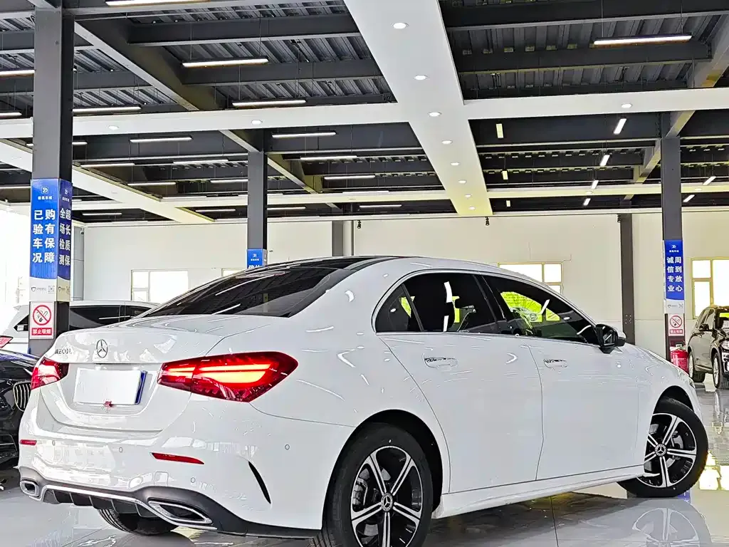 Mercedes-Benz A-Class — фото 9