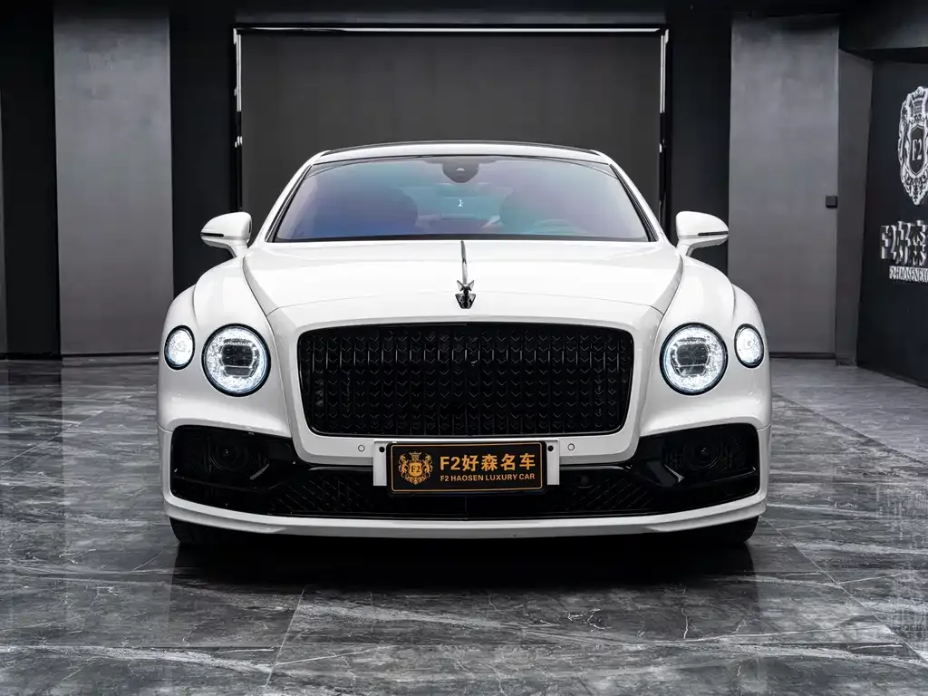 Bentley Flying Spur — фото 5