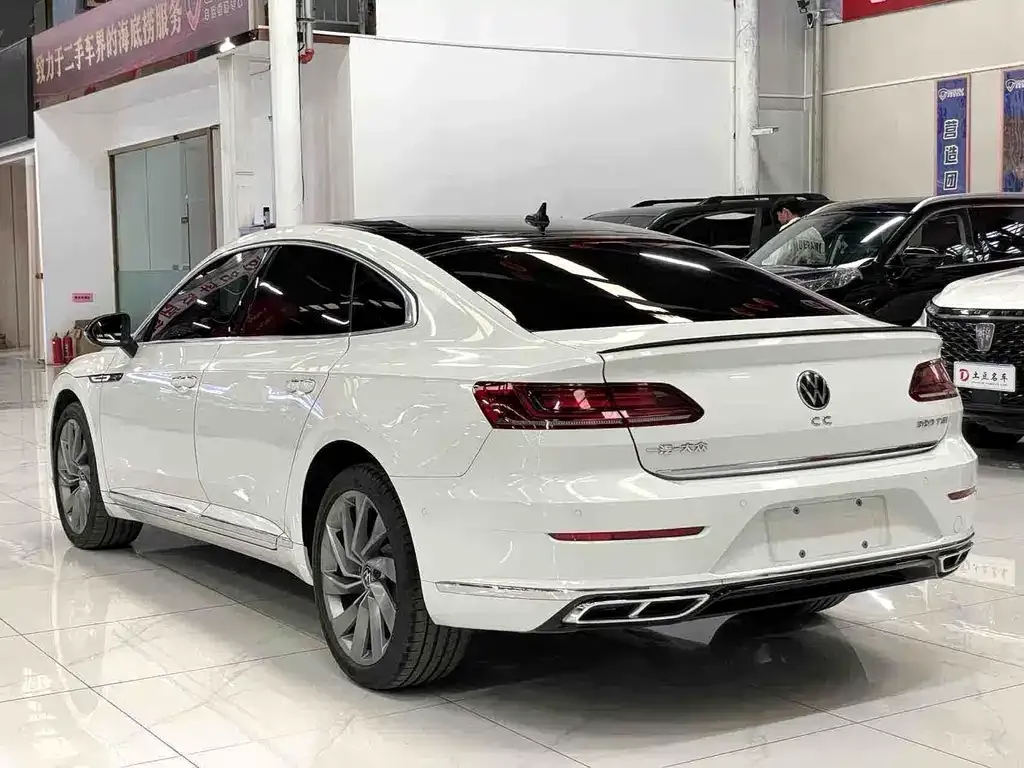 Volkswagen CC — фото 6