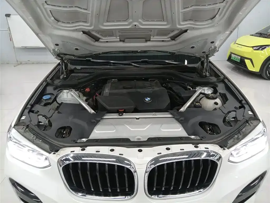 BMW X3 — фото 10