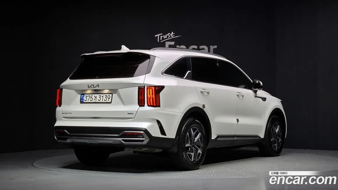 Kia Sorento — фото 3