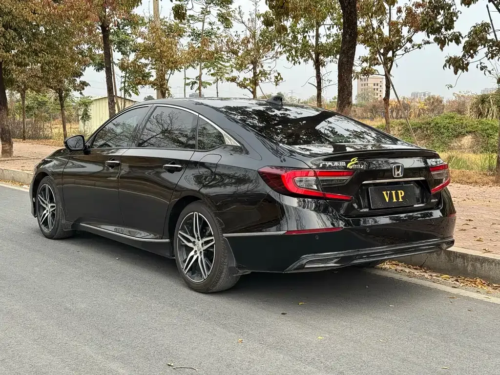 Honda Accord — фото 5