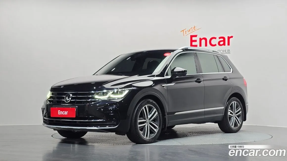 Volkswagen Tiguan — фото 1