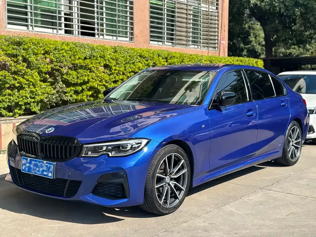 BMW 3 Series — фото 1