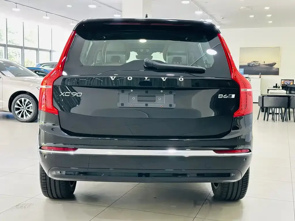 Volvo XC90 — фото 3