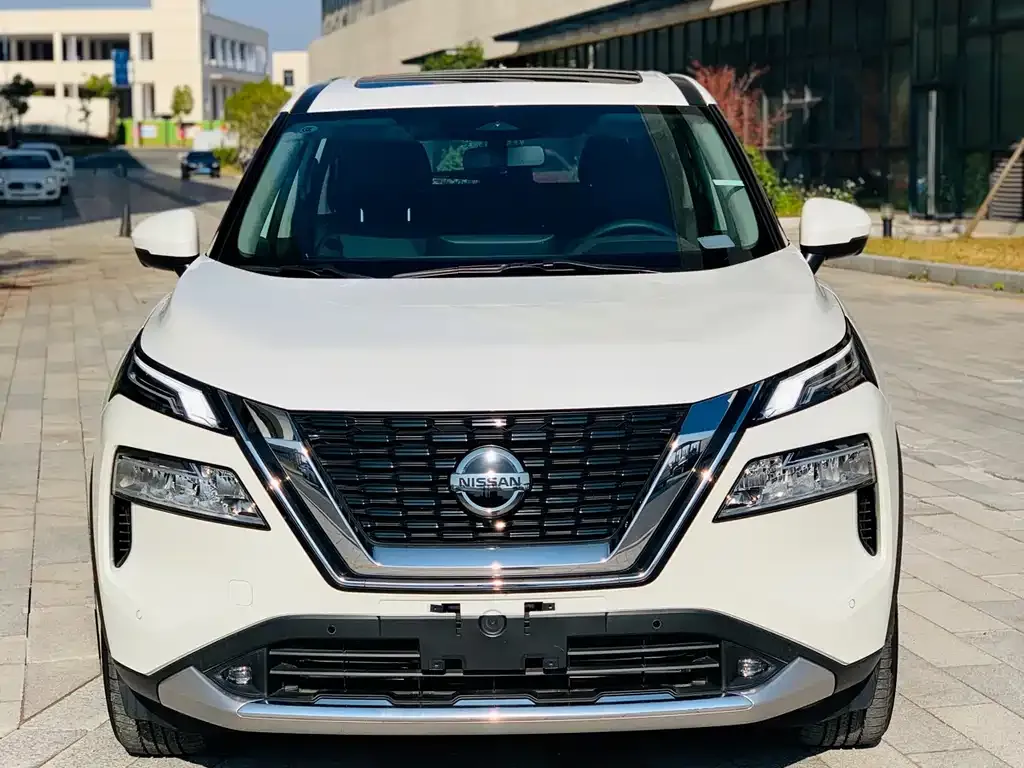 Nissan X-Trail — фото 1