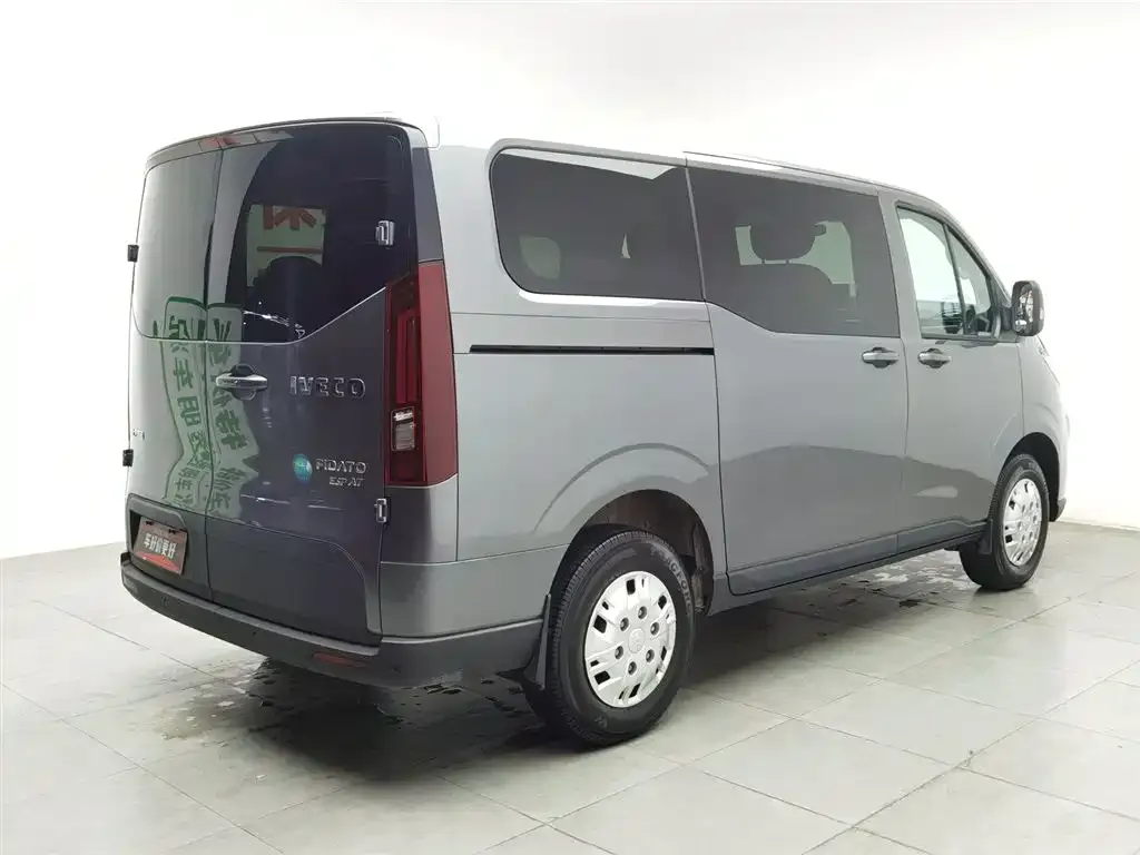 IVECO Juxing — фото 3