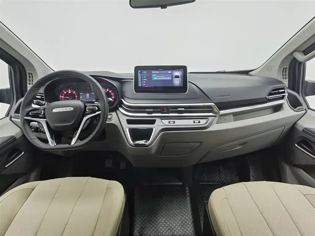 IVECO Juxing — фото 8