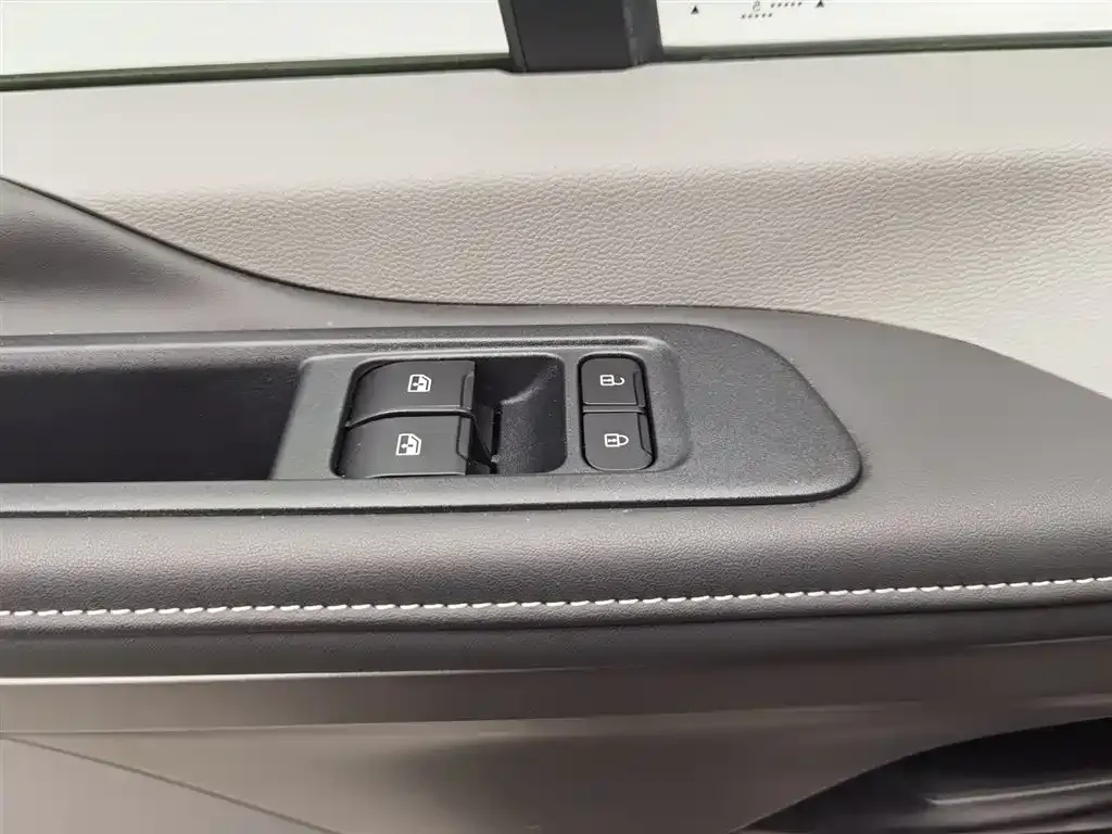IVECO Juxing — фото 10