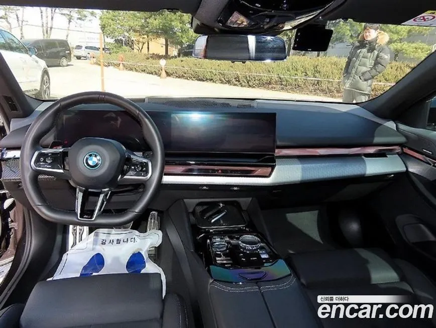 BMW i5 — фото 9