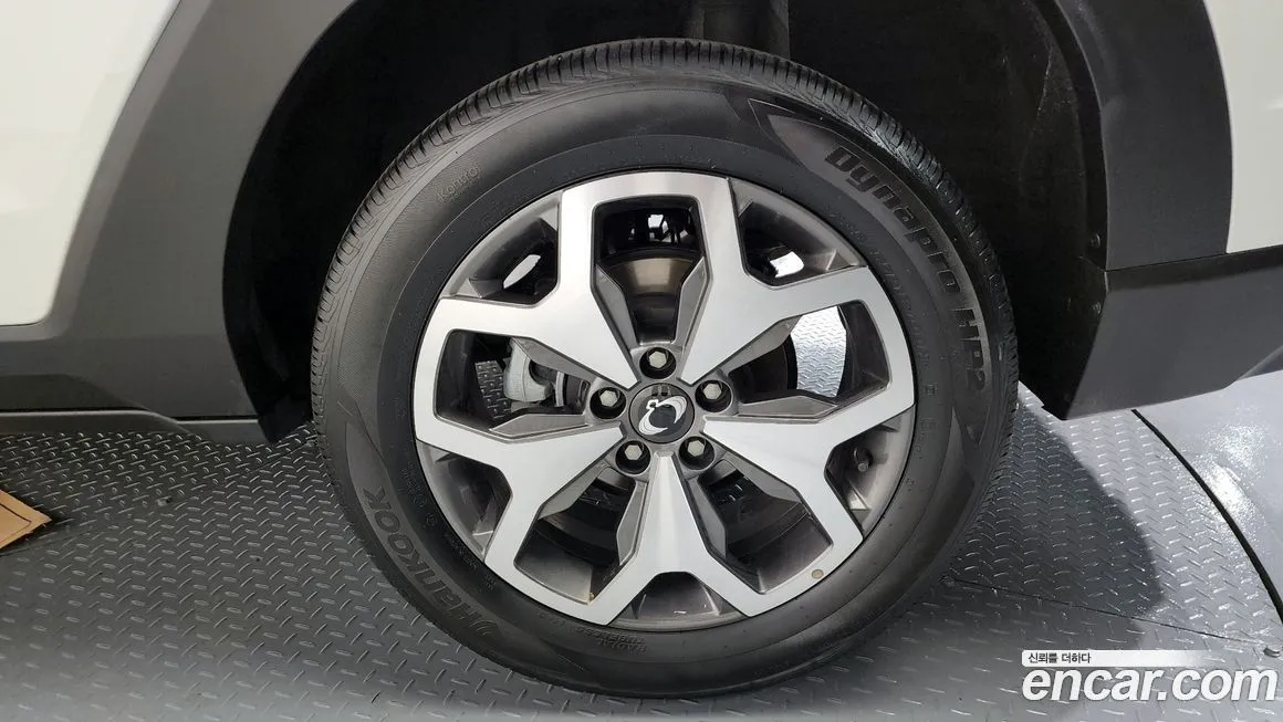 KG Mobility (Ssangyong) Torres — фото 6