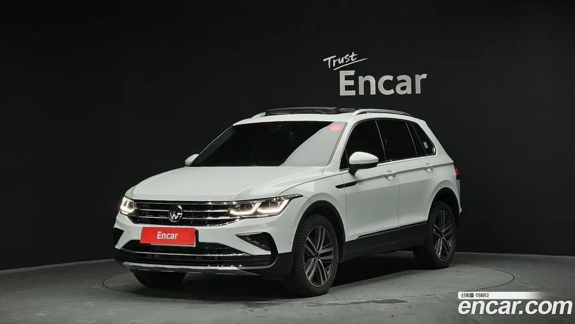 Volkswagen Tiguan — фото 1