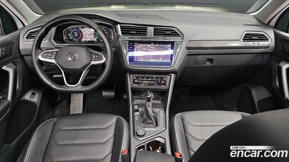 Volkswagen Tiguan — фото 8