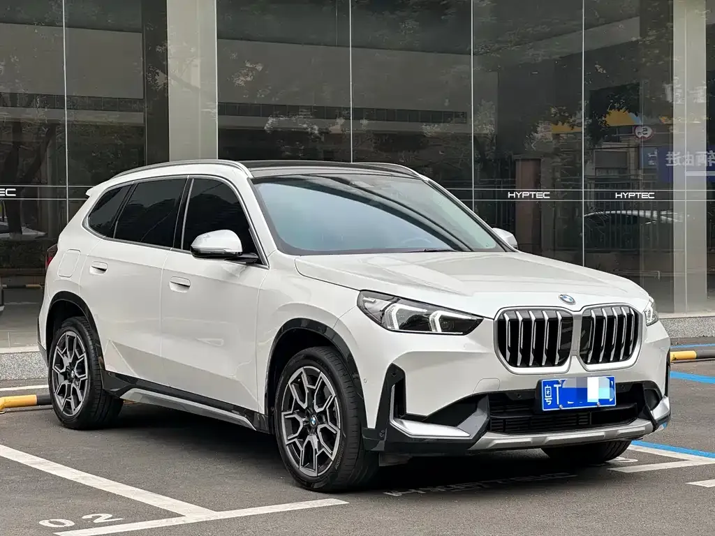 BMW X1 — фото 9