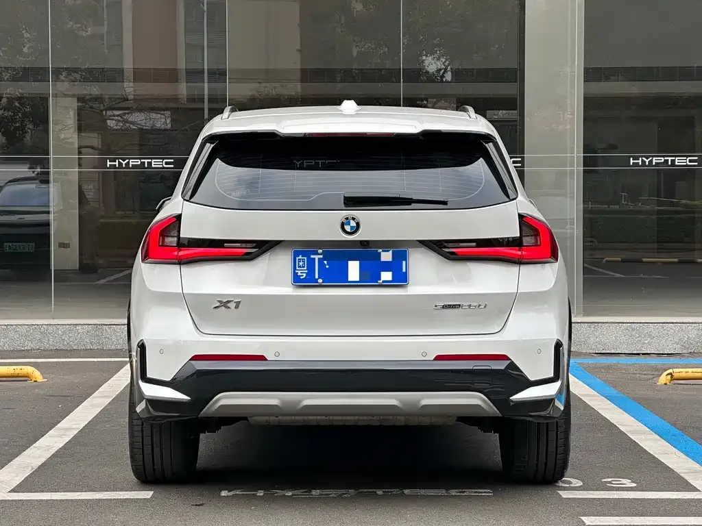 BMW X1 — фото 3
