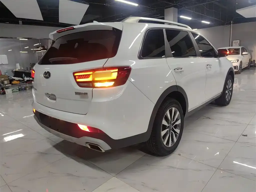 Kia KX7 — фото 9
