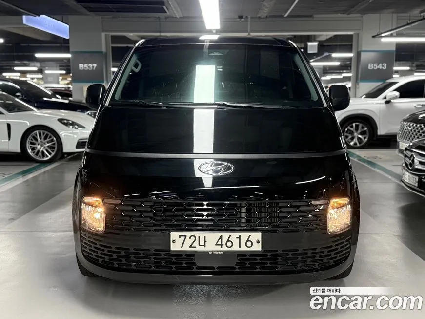 Hyundai Staria — фото 1