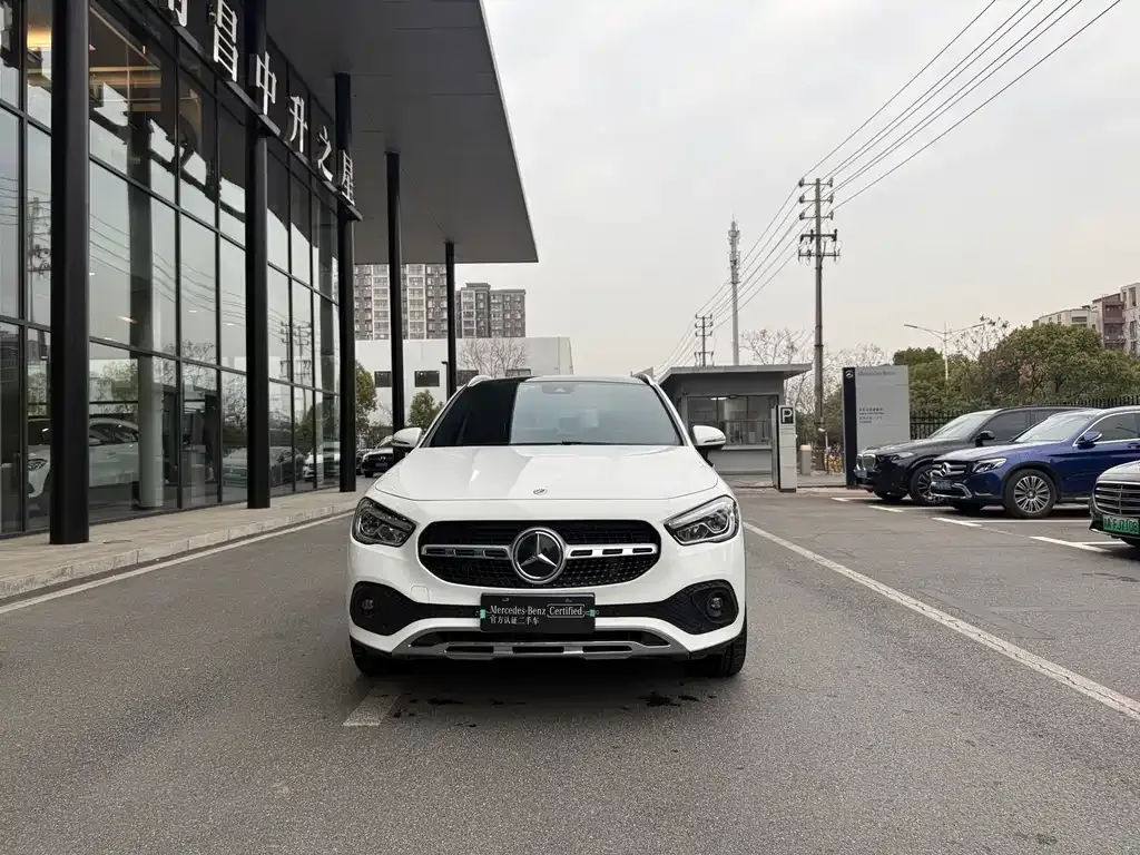 Mercedes-Benz GLA — фото 6