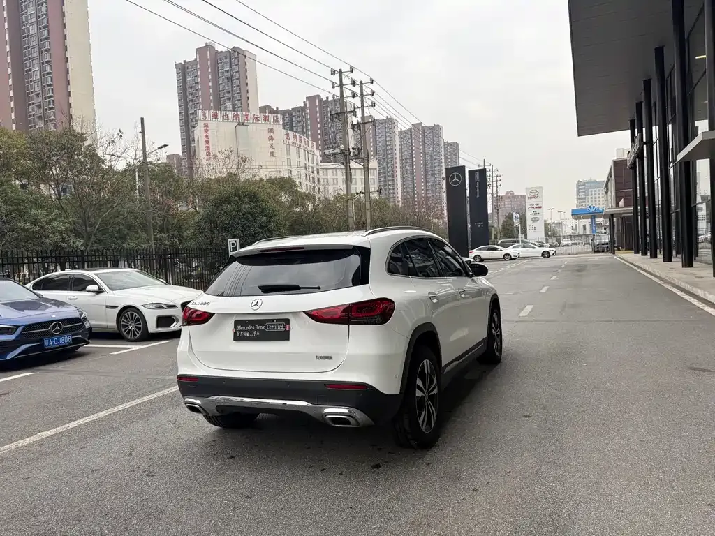 Mercedes-Benz GLA — фото 9