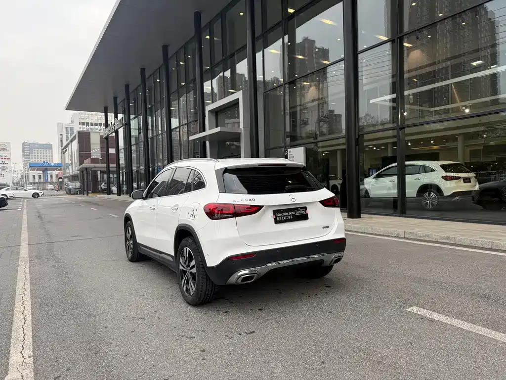 Mercedes-Benz GLA — фото 7