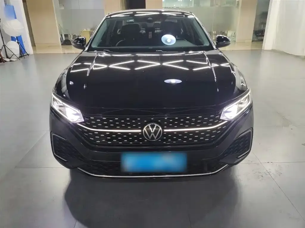 Volkswagen Passat — фото 5