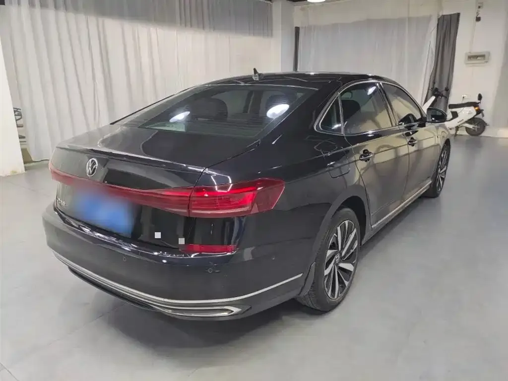 Volkswagen Passat — фото 4
