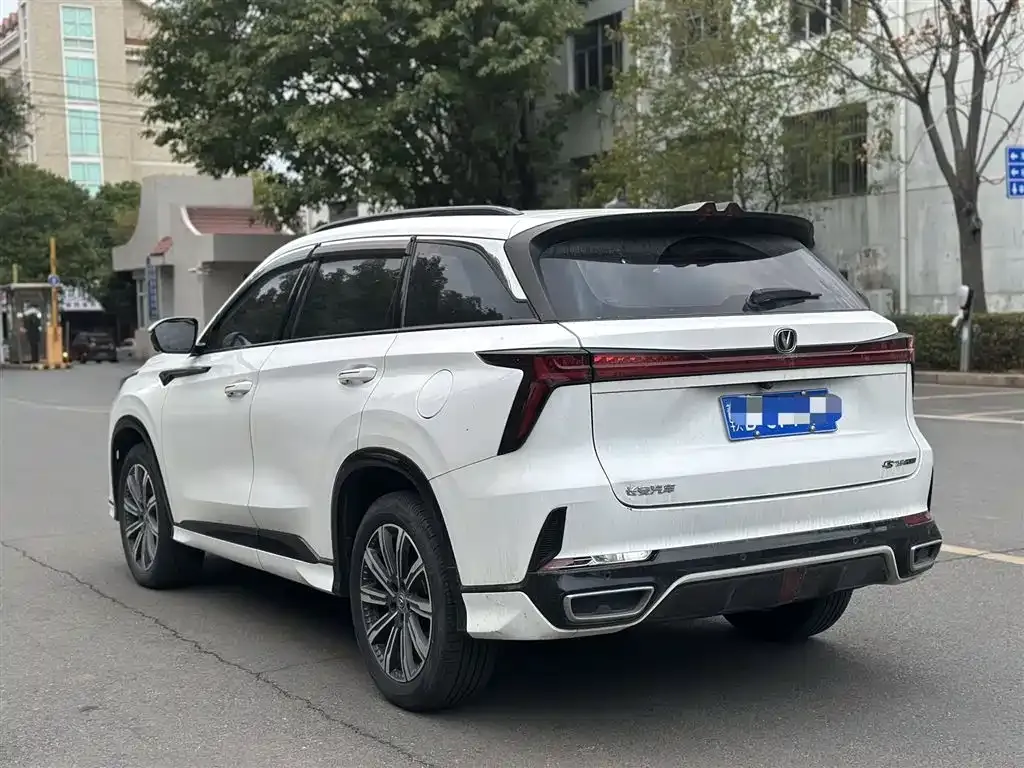 Changan CS75PLUS — фото 2