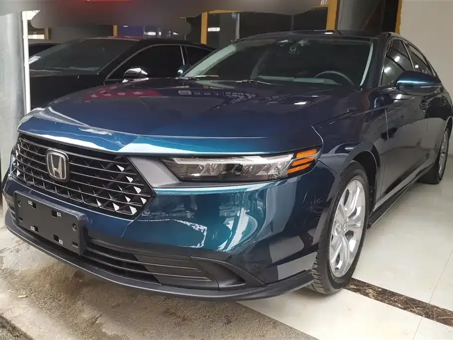 Honda Accord — фото 1