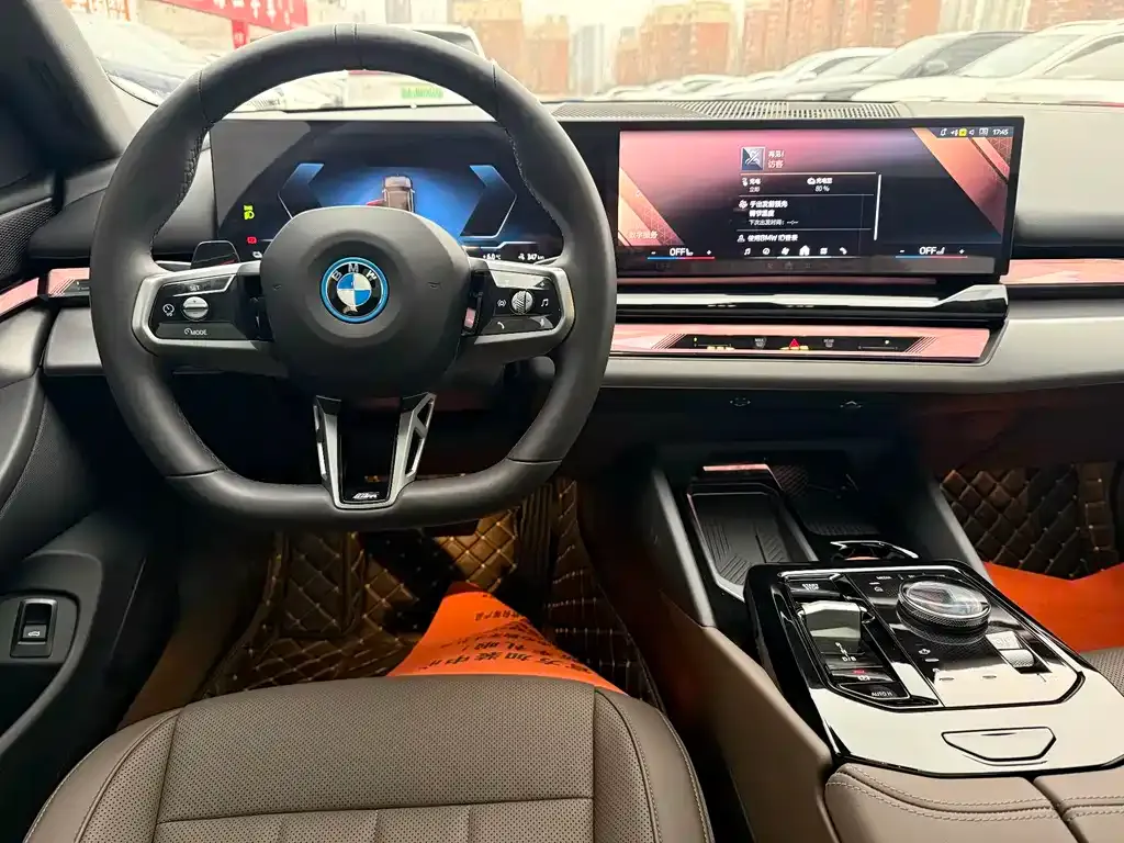 BMW i5 — фото 4