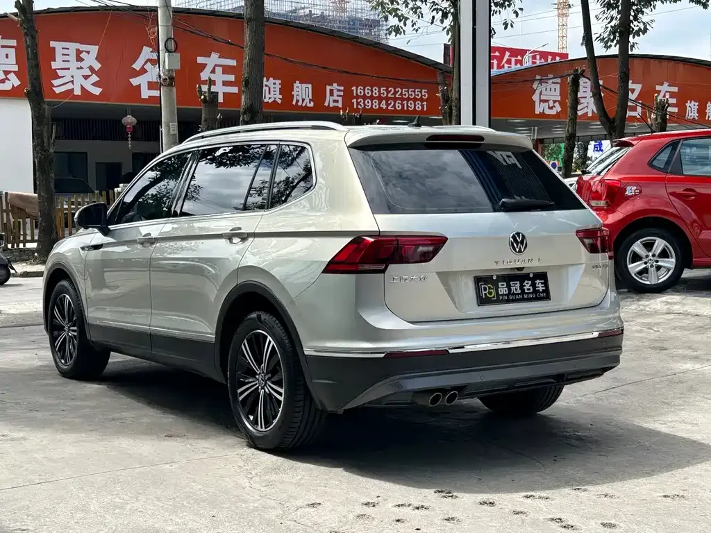 Volkswagen Tiguan L — фото 3