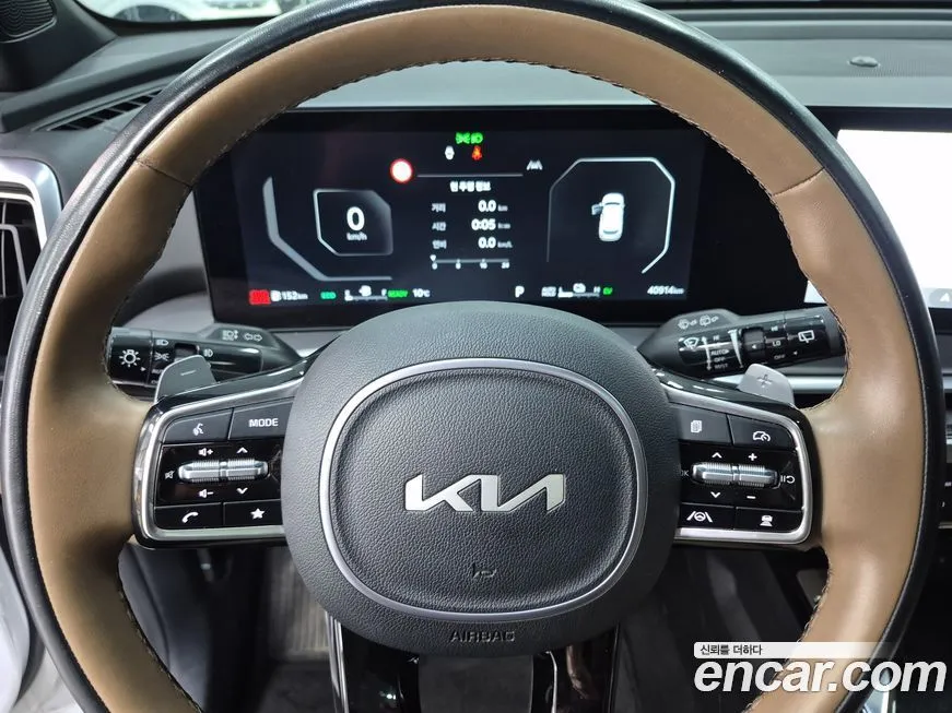Kia Sorento — фото 9