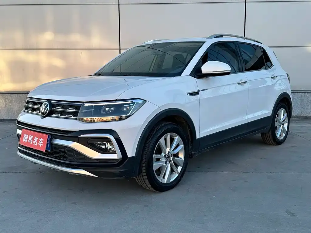 Volkswagen T-Cross — фото 1
