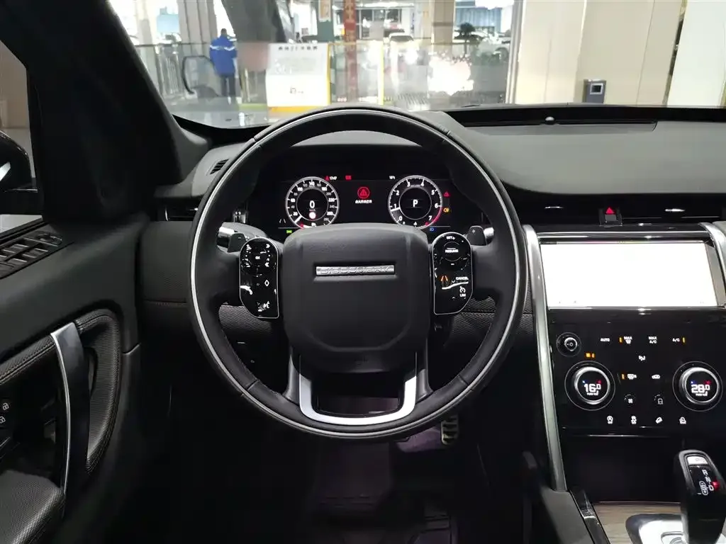 Land Rover Discovery Sport — фото 8
