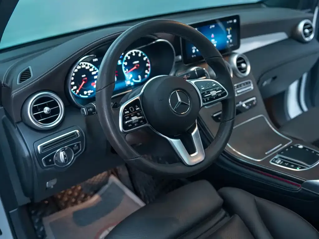Mercedes-Benz GLC — фото 10