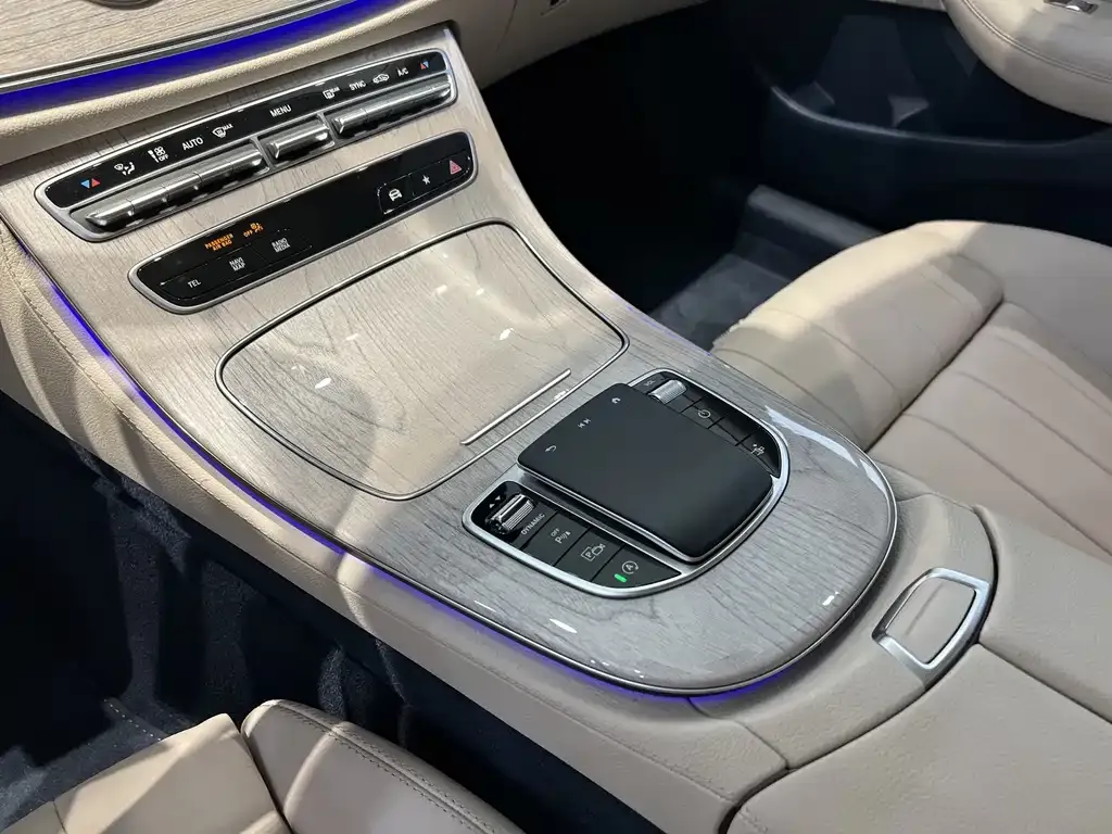 Mercedes-Benz E-Class (Import) — фото 10