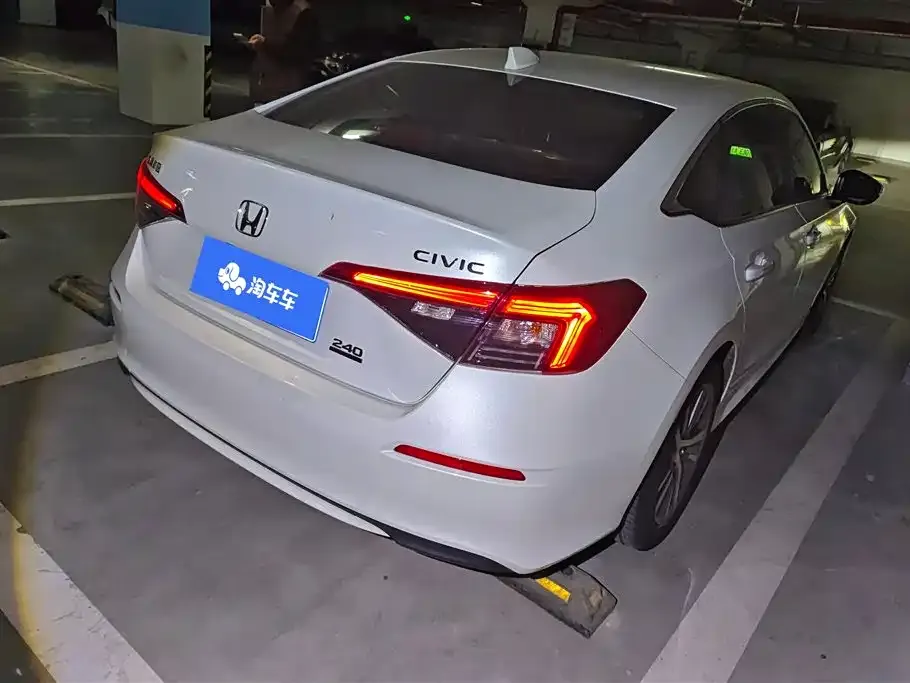 Honda Civic — фото 4