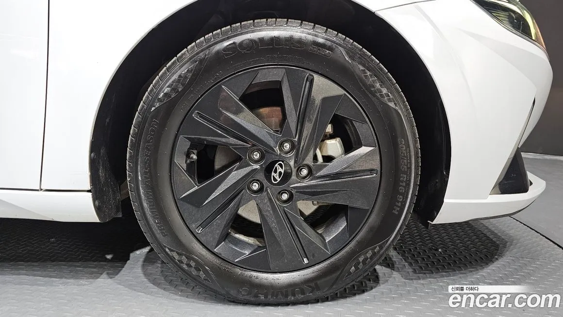 Hyundai AVANTE — фото 7