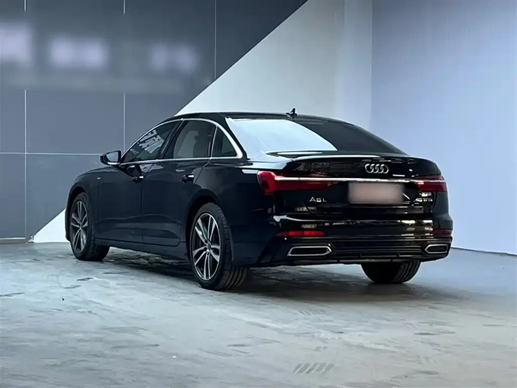 Audi A6L — фото 5