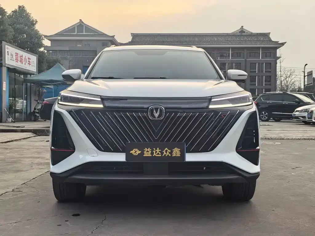 Changan CS75PLUS — фото 8