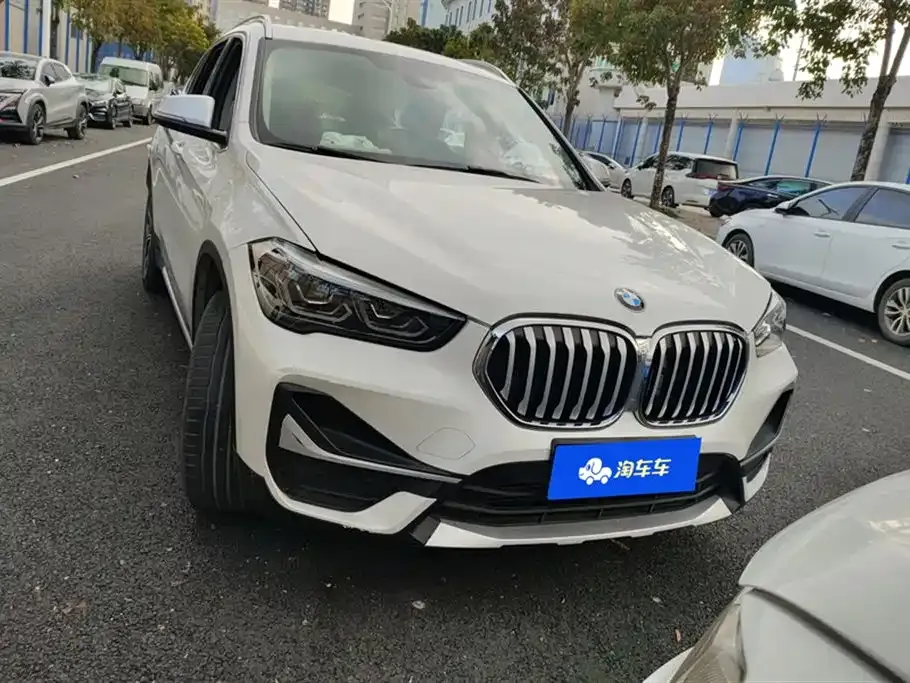 BMW X1 — фото 2