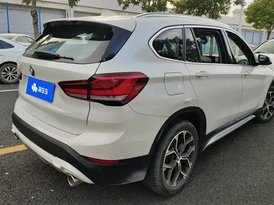 BMW X1 — фото 9
