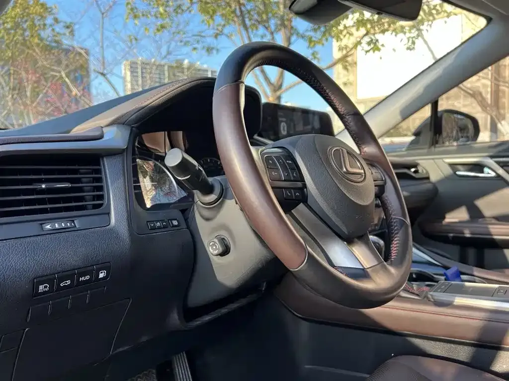 Lexus RX — фото 2