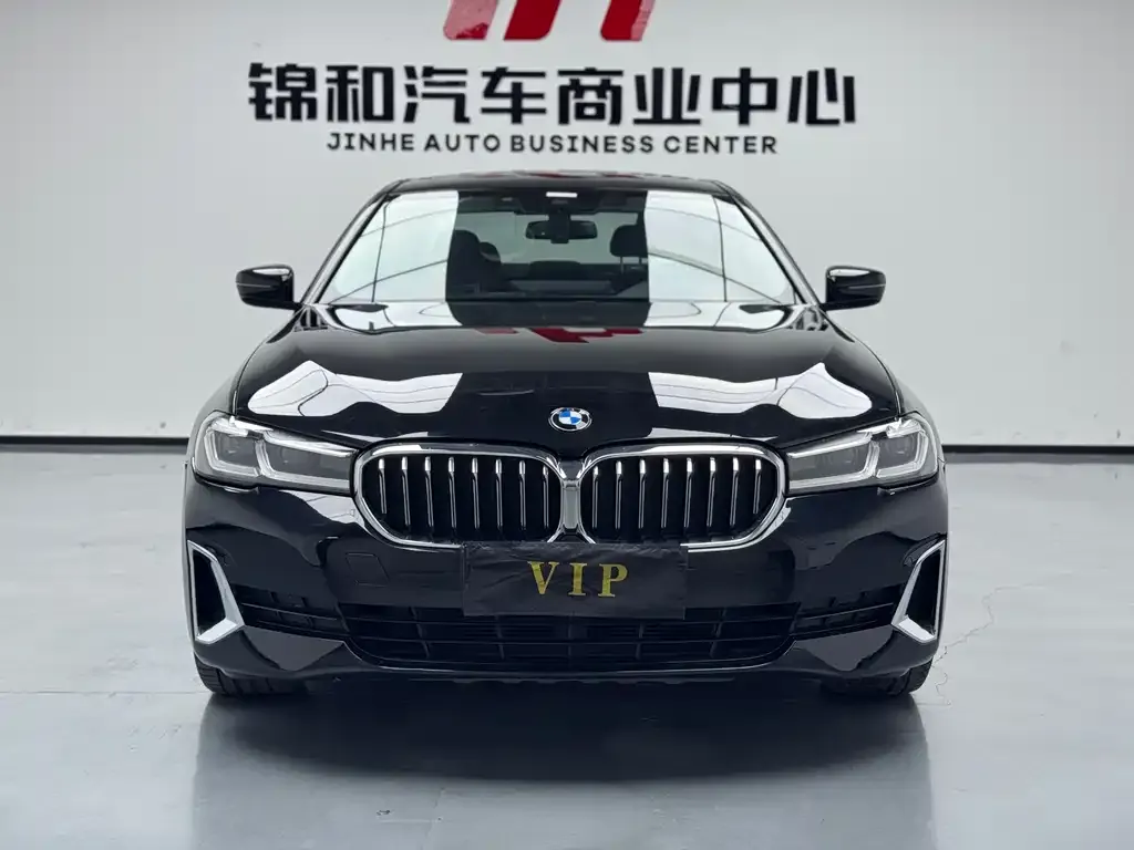 BMW 5 Series — фото 3
