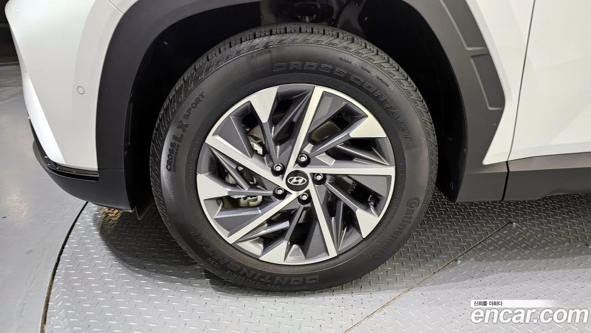 Hyundai Tucson — фото 8