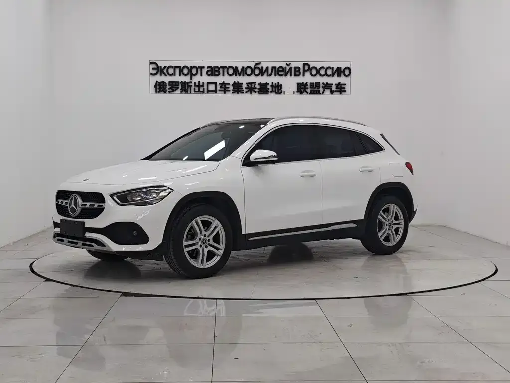 Mercedes-Benz GLA — фото 1