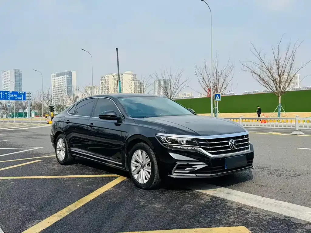 Volkswagen Passat — фото 2