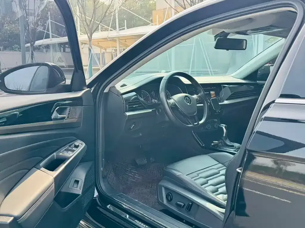 Volkswagen Passat — фото 4
